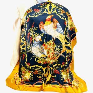 Stunning Unused Salvatore Ferragamo Scarf 100% Silk Satin  34" Sarica Birds(7